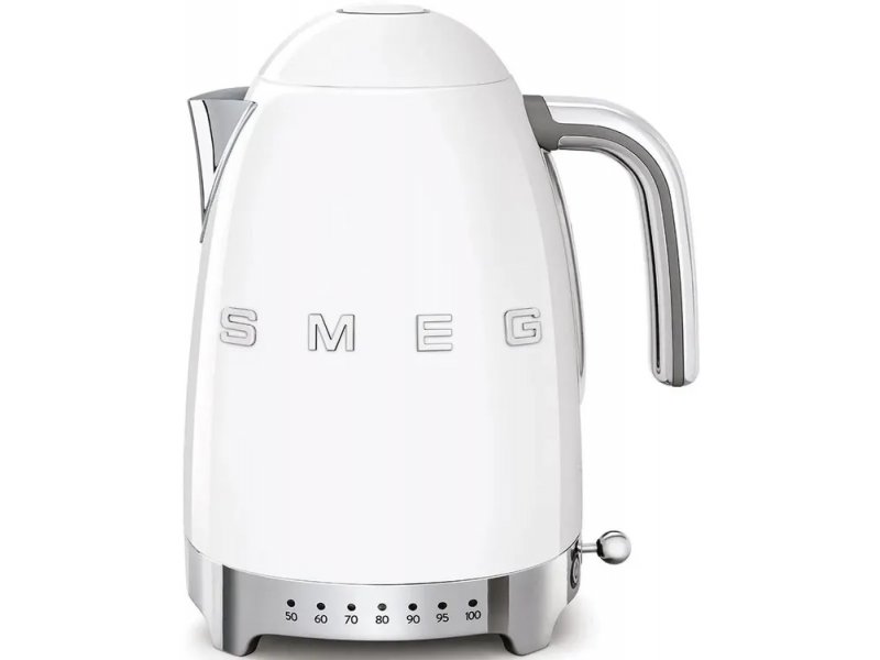 Smeg KLF04WHEU белый электрический чайник на подставке — вид спереди