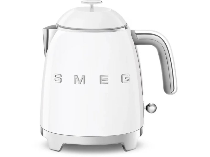 Smeg KLF05WHEU белый электрический чайник 0.8л вид спереди с открытой крышкой