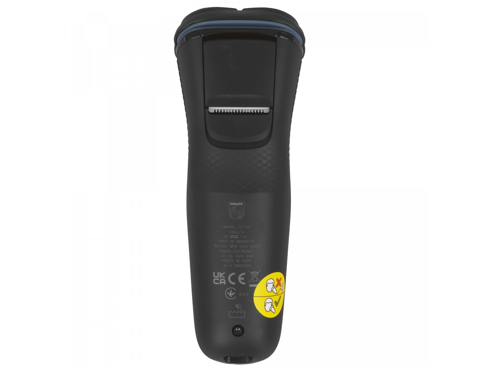 Philips S3144/00 вид сзади &mdash; порт зарядки, логотип Philips, технические характеристики на корпусе