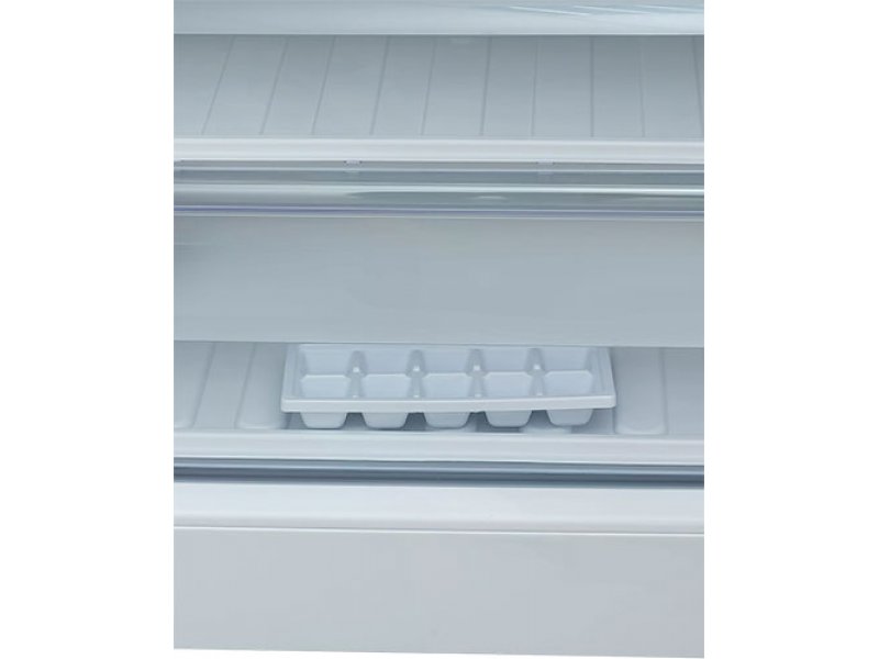 Beko B1RCNL362W верхняя холодильная камера, стеклянные полки и подставка для яиц