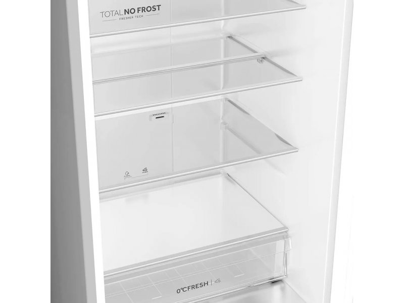 Haier CEF538CSG — верхняя часть холодильного отделения, полки из закалённого стекла и система Total No Frost