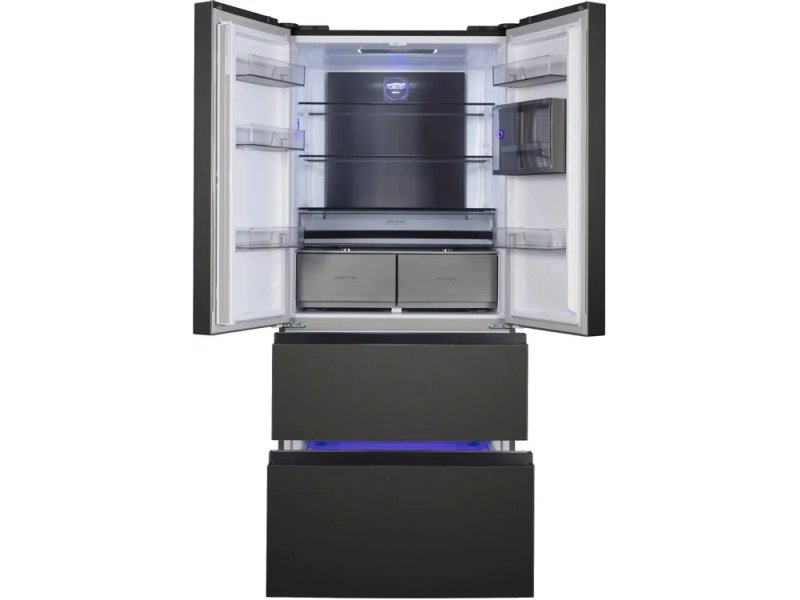 Korting KNFF 82535 XN — внутреннее пространство холодильной камеры с полками и LED-подсветкой
