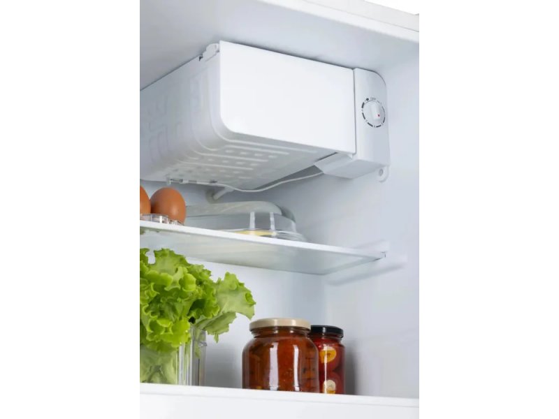 Nord NS 50 W — внутренняя камера с низкотемпературным отделением и полками для продуктов