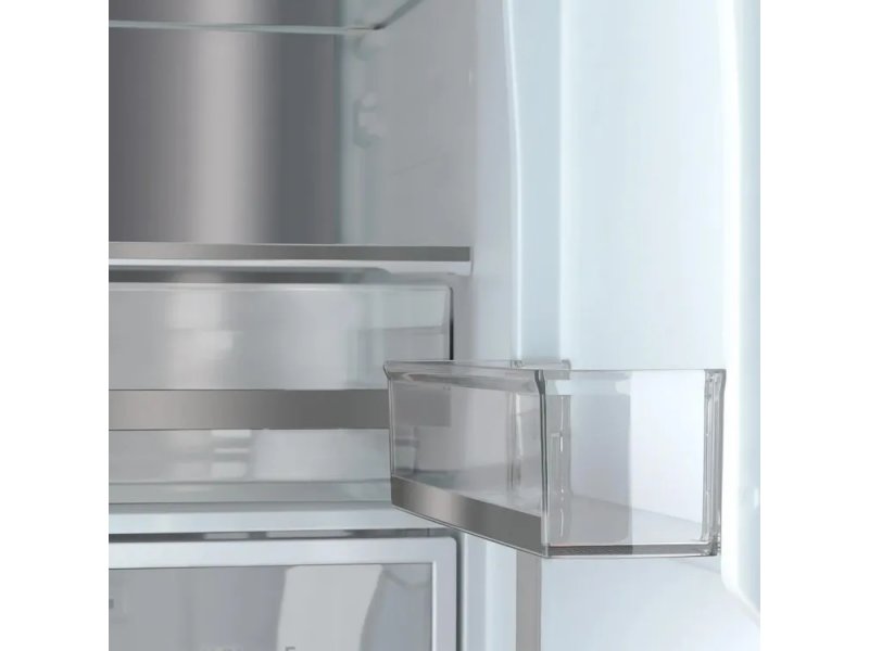 Tesler RCD-547BI — выдвижной ящик морозильной камеры с прозрачными стенками, удобный доступ к содержимому