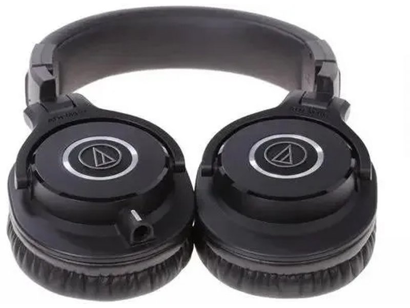 Audio-Technica ATH-M40X — оголовье с амортизирующей накладкой и регулировкой размера
