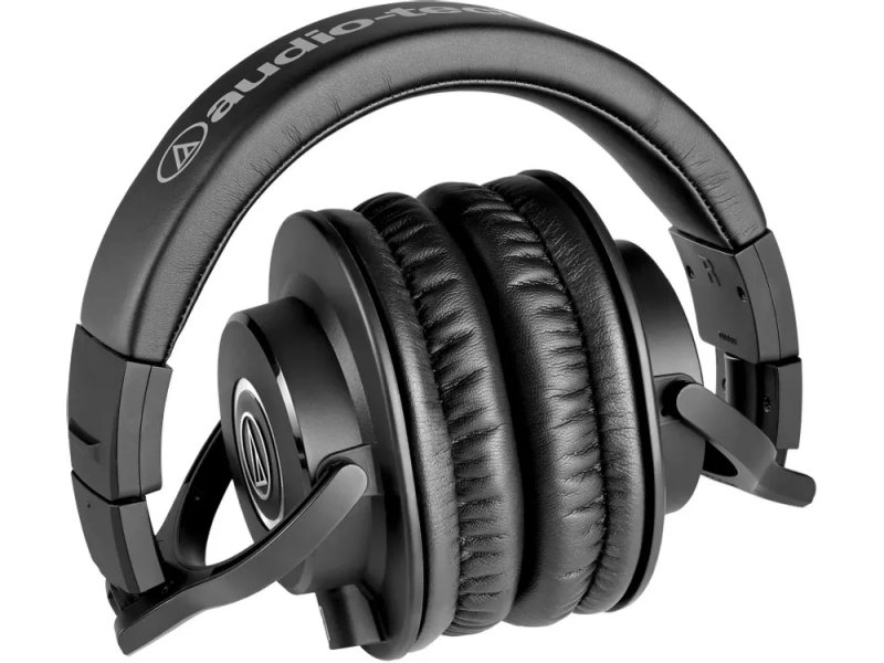 Audio-Technica ATH-M40X — разъём 2,5 мм с механизмом фиксации для съёмного кабеля