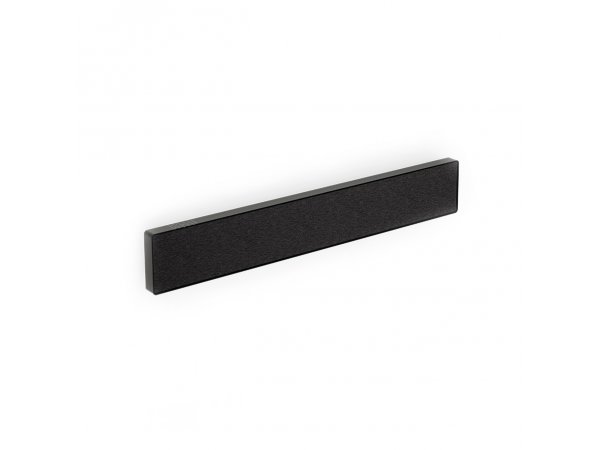 Bang Olufsen Beosound Stage Black Anthracite — боковой профиль корпуса с тканевой отделкой