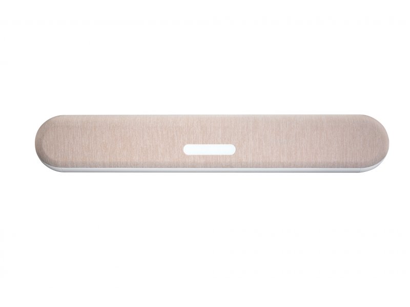 Bluesound PULSE CINEMA MINI P431 Tan вид спереди — текстурированная панель цвета tan, минималистичный дизайн, ширина 850 мм
