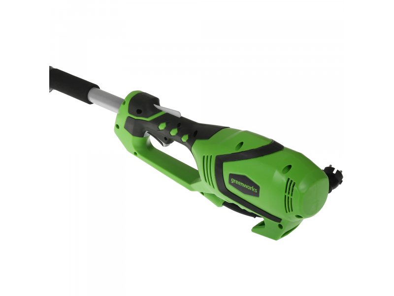 Greenworks GST1246 головка двигателя крупным планом — вентиляционные решётки, элементы корпуса верхнего блока