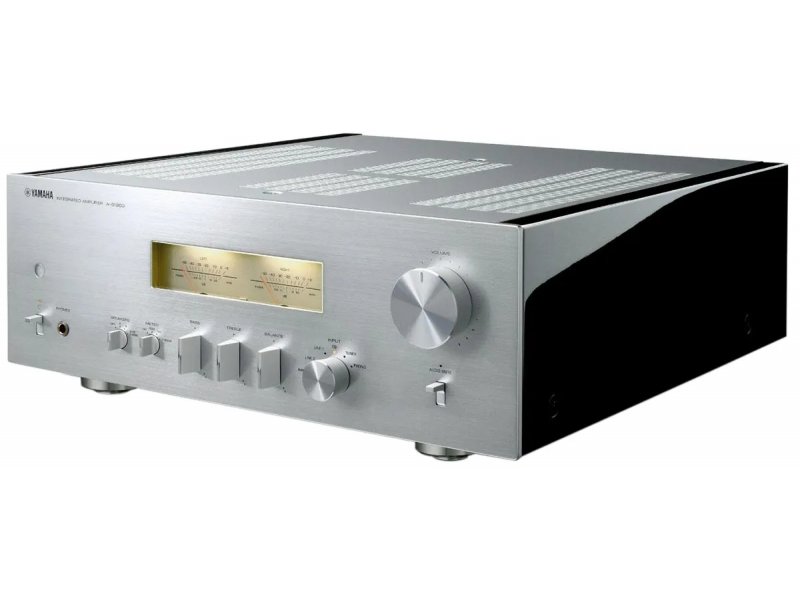 Yamaha A-S1200 Silver задняя панель — аналоговые входы и клеммы для акустики