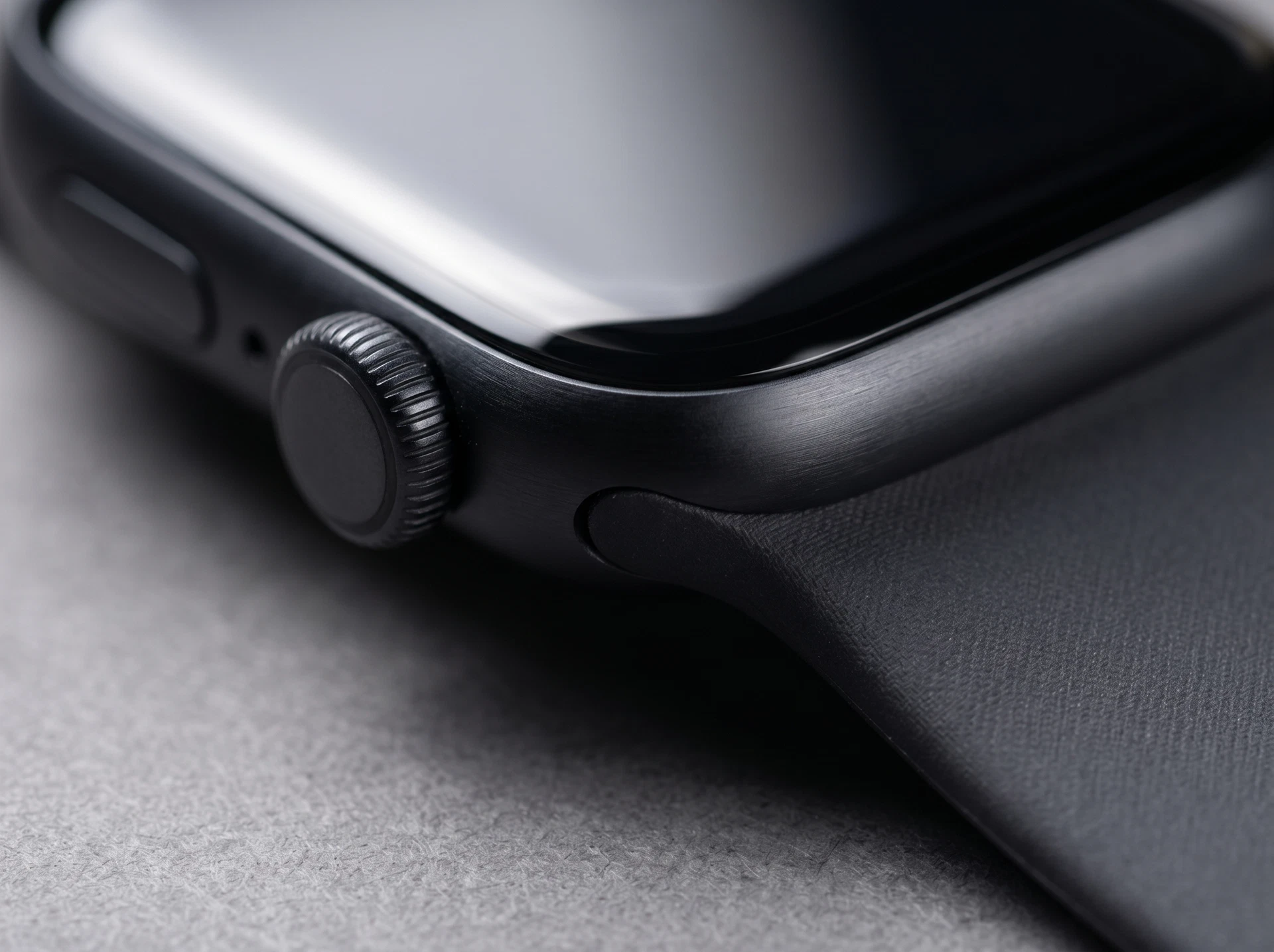Apple Watch SE 3 2025 44mm тёмная ночь — вид корпуса и ремешка в контексте ношения
