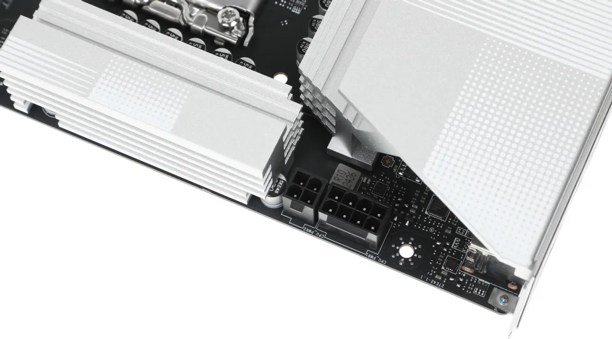 MSI Pro B860M-A WiFi разъёмы питания и вентиляторов — зона VRM с радиатором