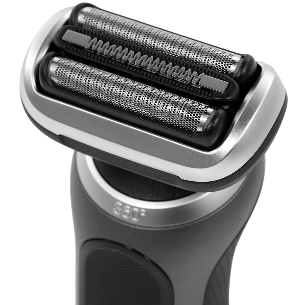 Braun 72-G1200s крупный план бреющей головки — две металлические сетки и центральный режущий элемент 74S