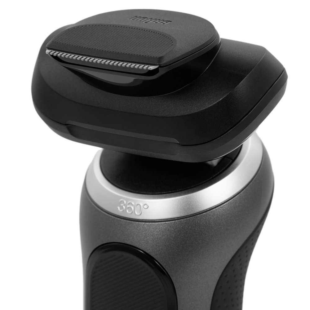 Braun 72-G1200s вид с откидной головкой — поворотный механизм 360 градусов и компактная форма для удобства бритья