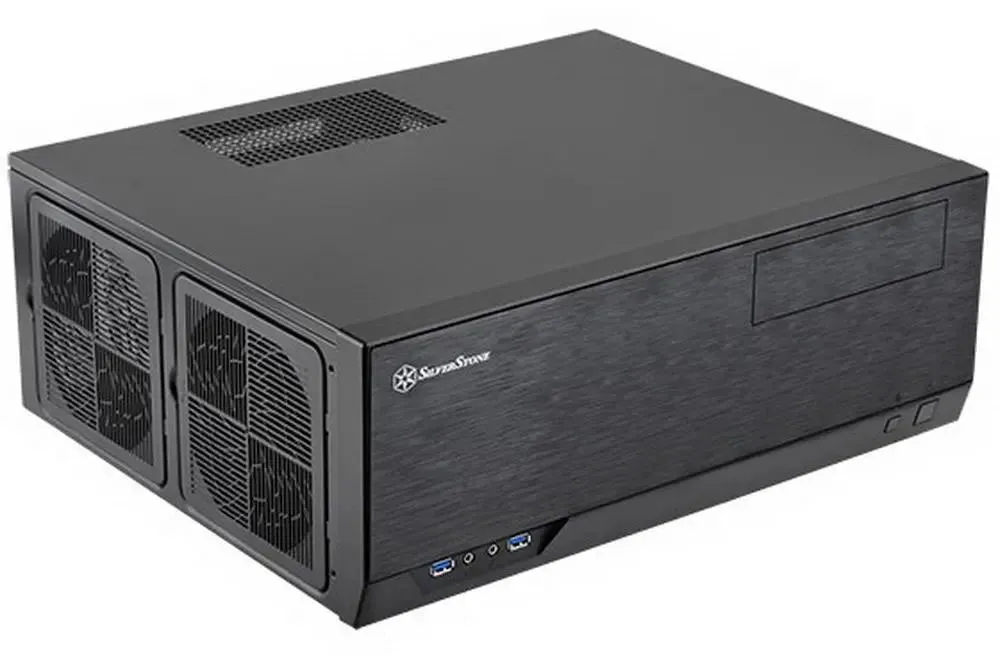 SilverStone SST-GD09B горизонтальный корпус HTPC вид в 3D-перспективе с вентиляционными решётками и USB-портами
