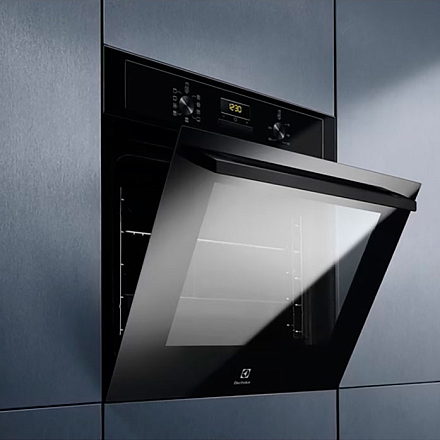 Духовой шкаф Electrolux EOF3H50BK preview 3