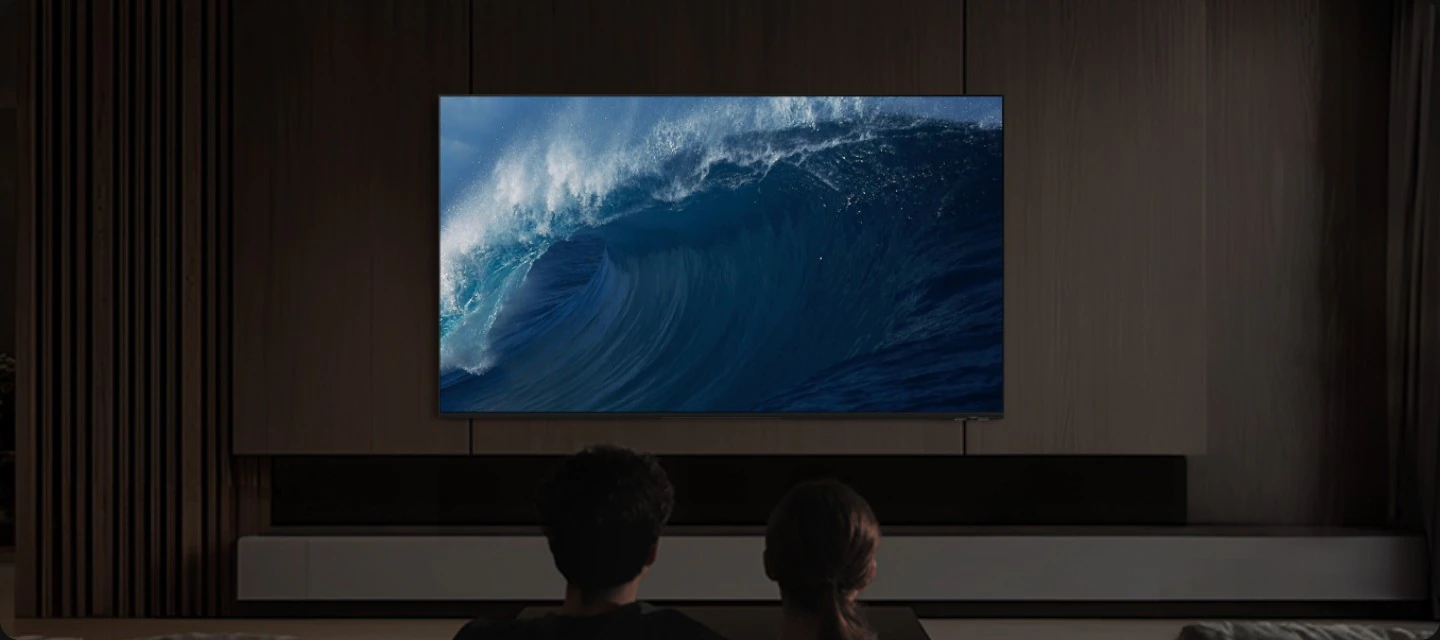 Samsung QE48S85H Dolby Atmos — объёмный звук с визуализацией звуковых волн в гостиной