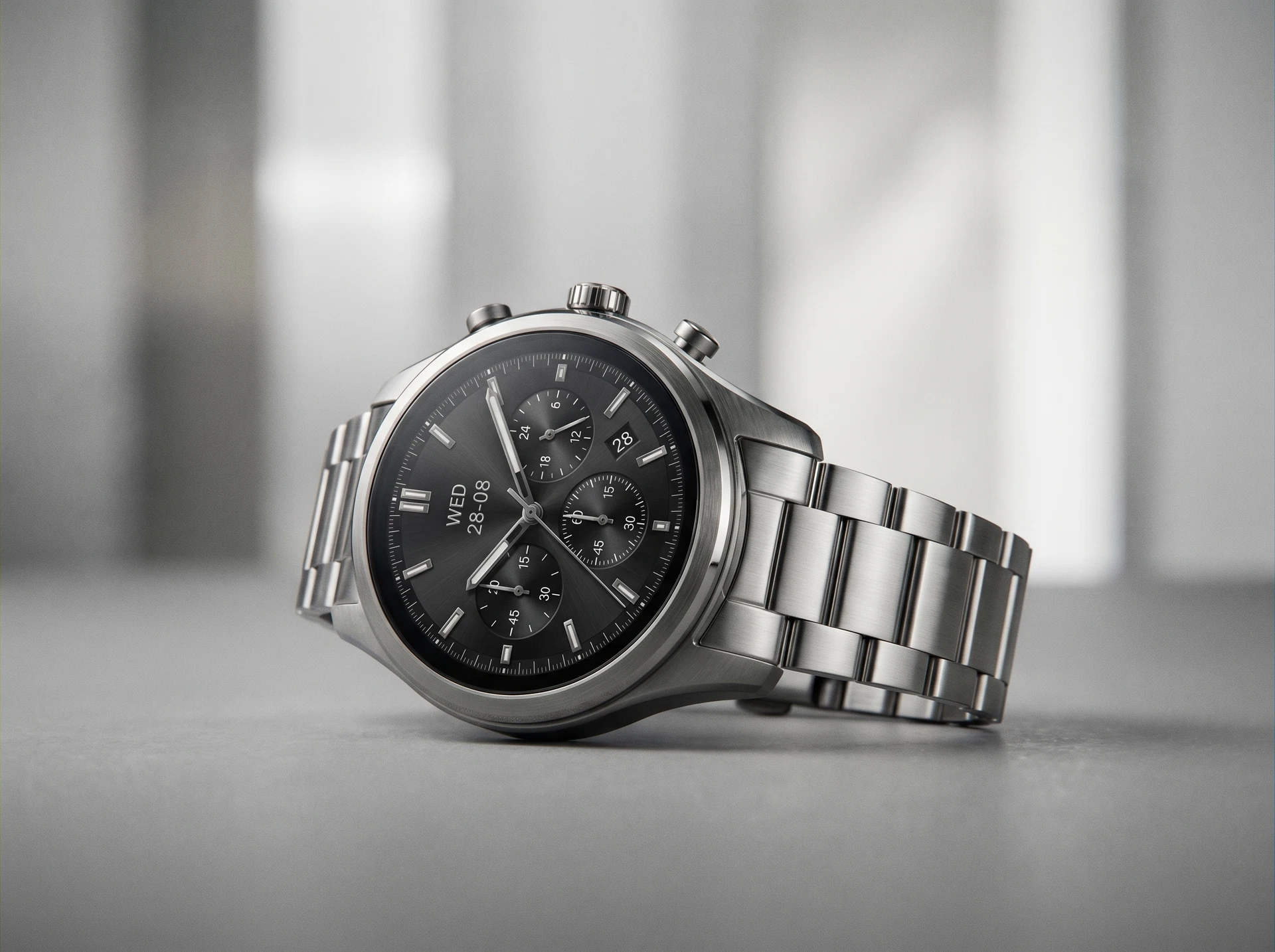 TTEC Tempus Pro 45mm в повседневном использовании — серый корпус, стальной браслет