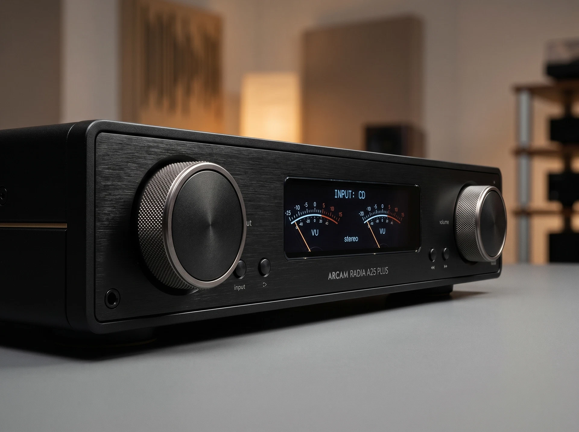Arcam RADIA A25 Plus в интерьере — установка на стойке в составе Hi-Fi системы