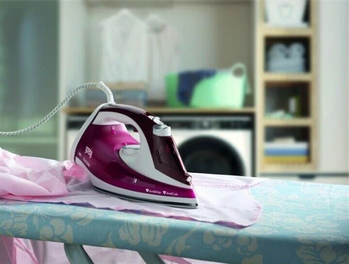 Утюг GORENJE SIH2200RBC красный/белый