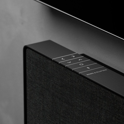 Bang & Olufsen Beosound Stage — кнопки управления на корпусе