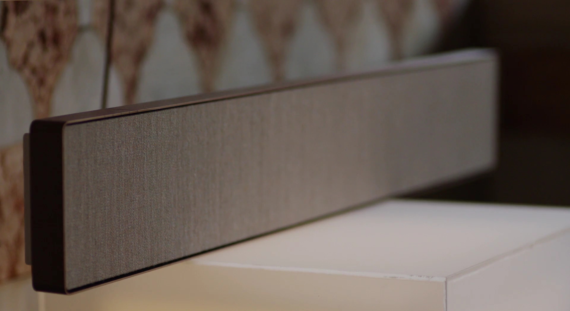 Bang & Olufsen Beosound Stage — мультирум, стриминг с телефона
