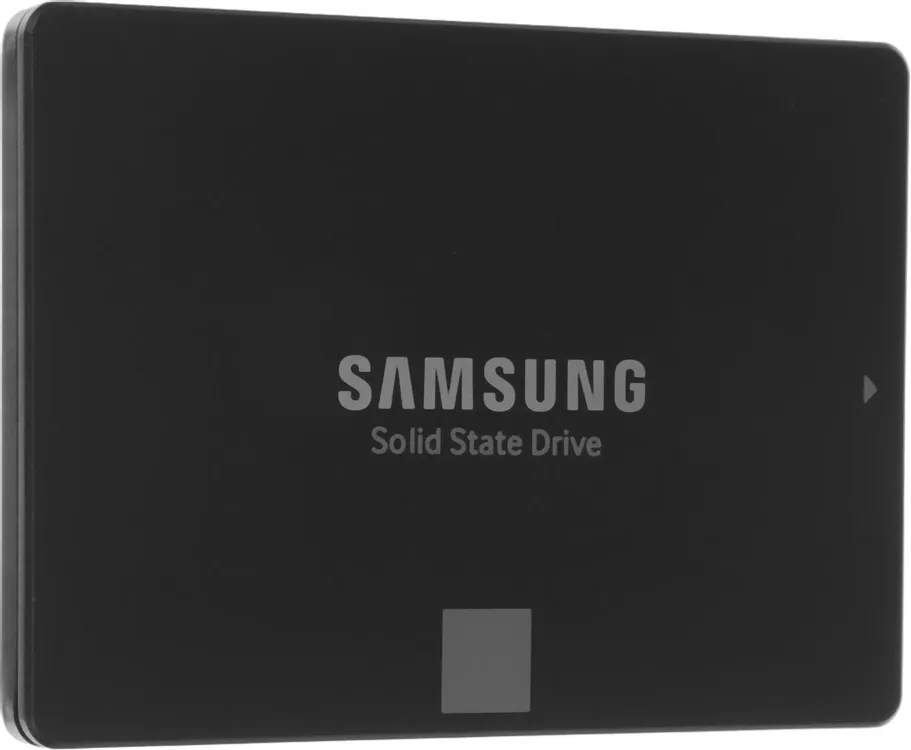 Samsung 870 EVO 500 ГБ — тонкий плоский корпус 6,8 мм, вид под углом