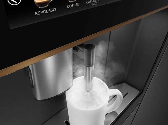 Smeg EGF03CREU паровой кран вспенивание молока в кувшине функция горячей воды