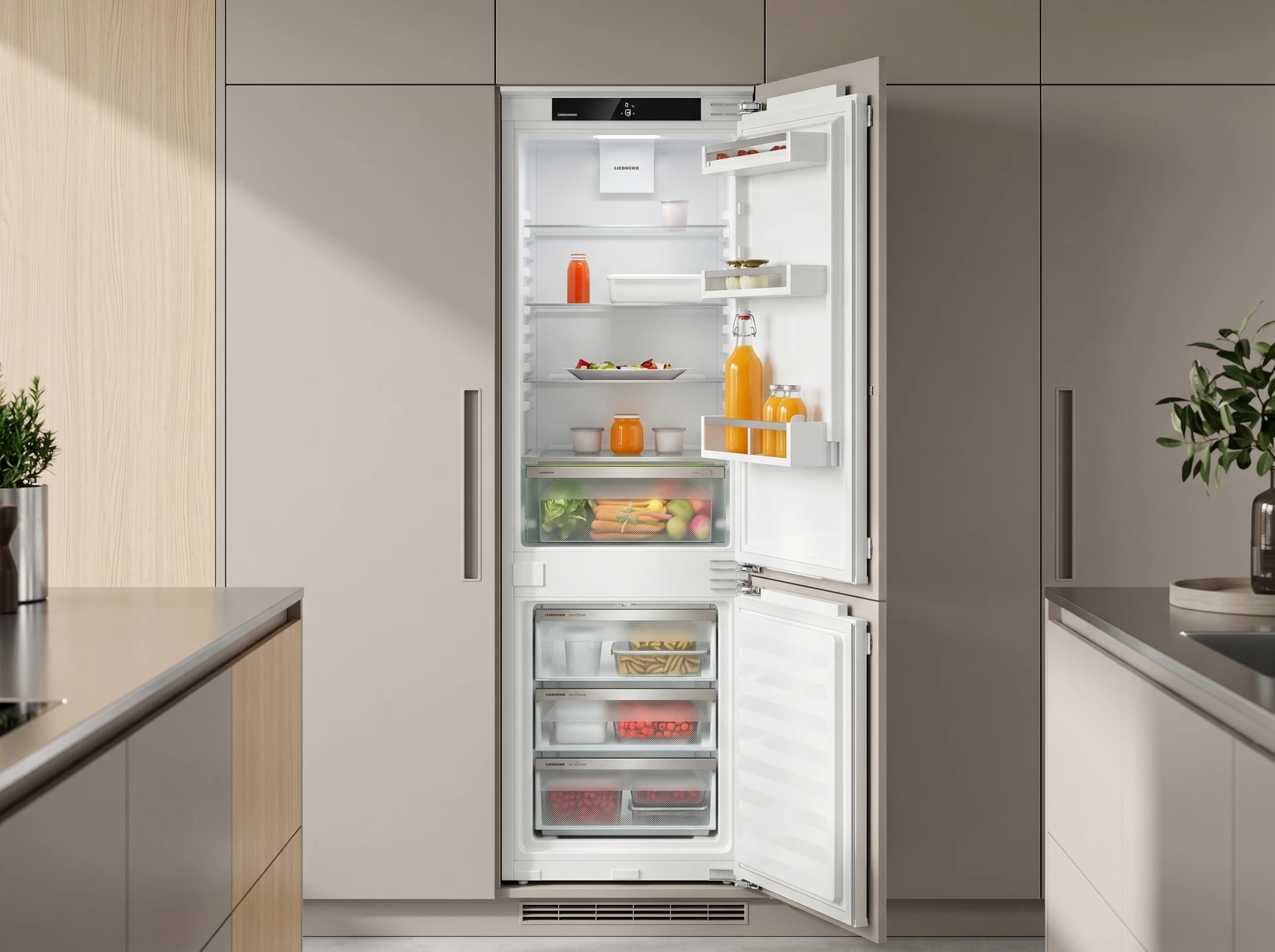 Встраиваемый холодильник Liebherr ICNE 5103 белый - фото в интерьере