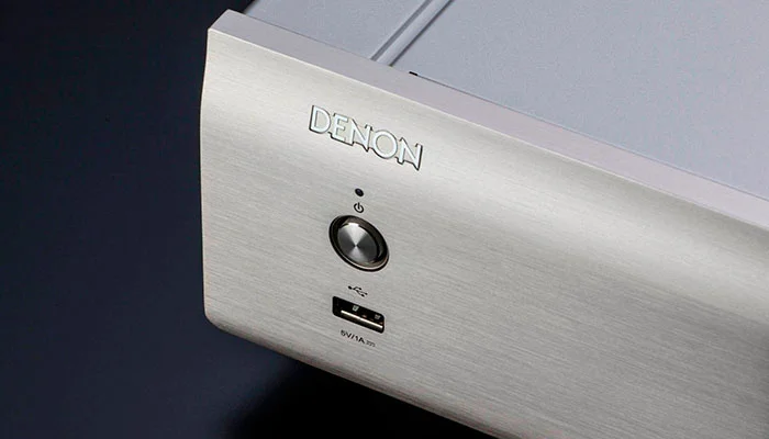 Denon DCD-900NE — CD-проигрыватель с технологией AL32. Denon DCD-900NE — CD-проигрыватель с технологией AL32.