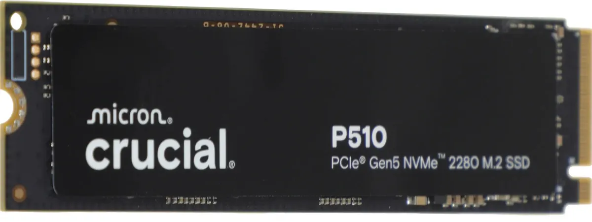 Crucial P510 CT2000P510SSD8 перспективный вид тонкий корпус форм-фактор M.2 крепёжные отверстия