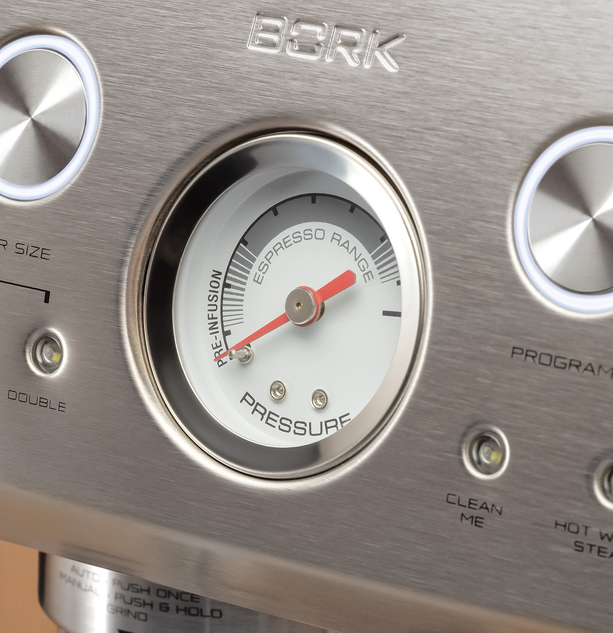 Bork C804 вид сбоку дозатор кнопки управления и индикаторы